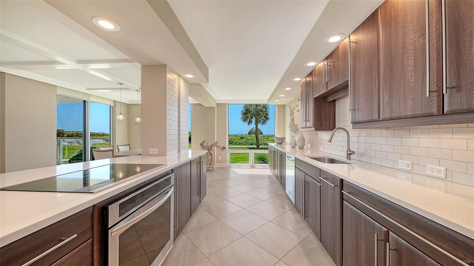 2425 GULF OF MEXICO DR #1A, LONGBOAT KEY, FL — photo 15