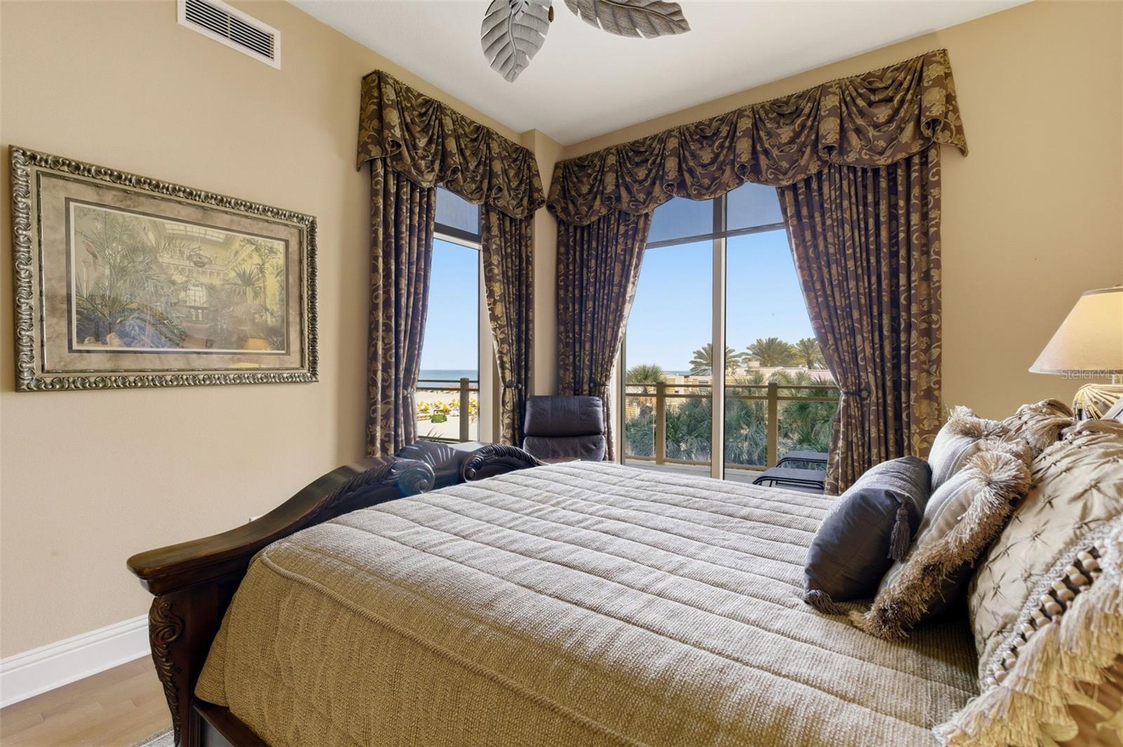 11 BAYMONT ST #302, CLEARWATER BEACH, FL — photo 32