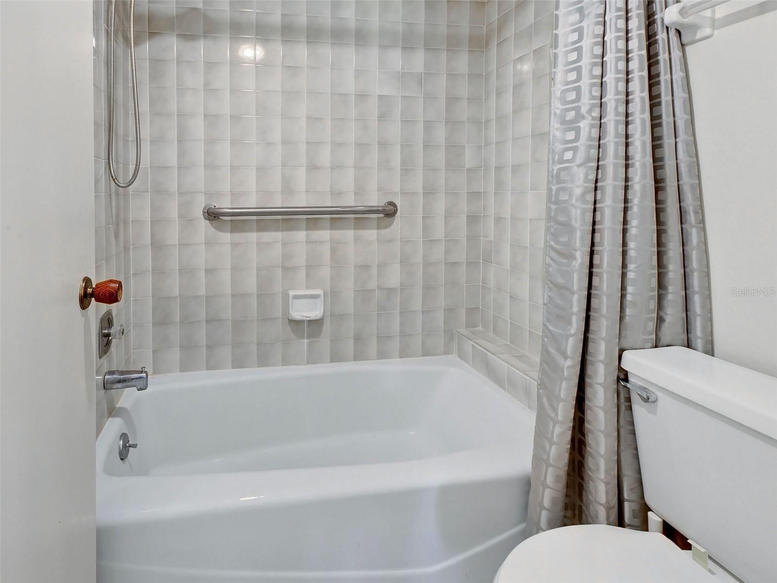 1405 PINE LAKE DR #5, VENICE, FL — photo 32