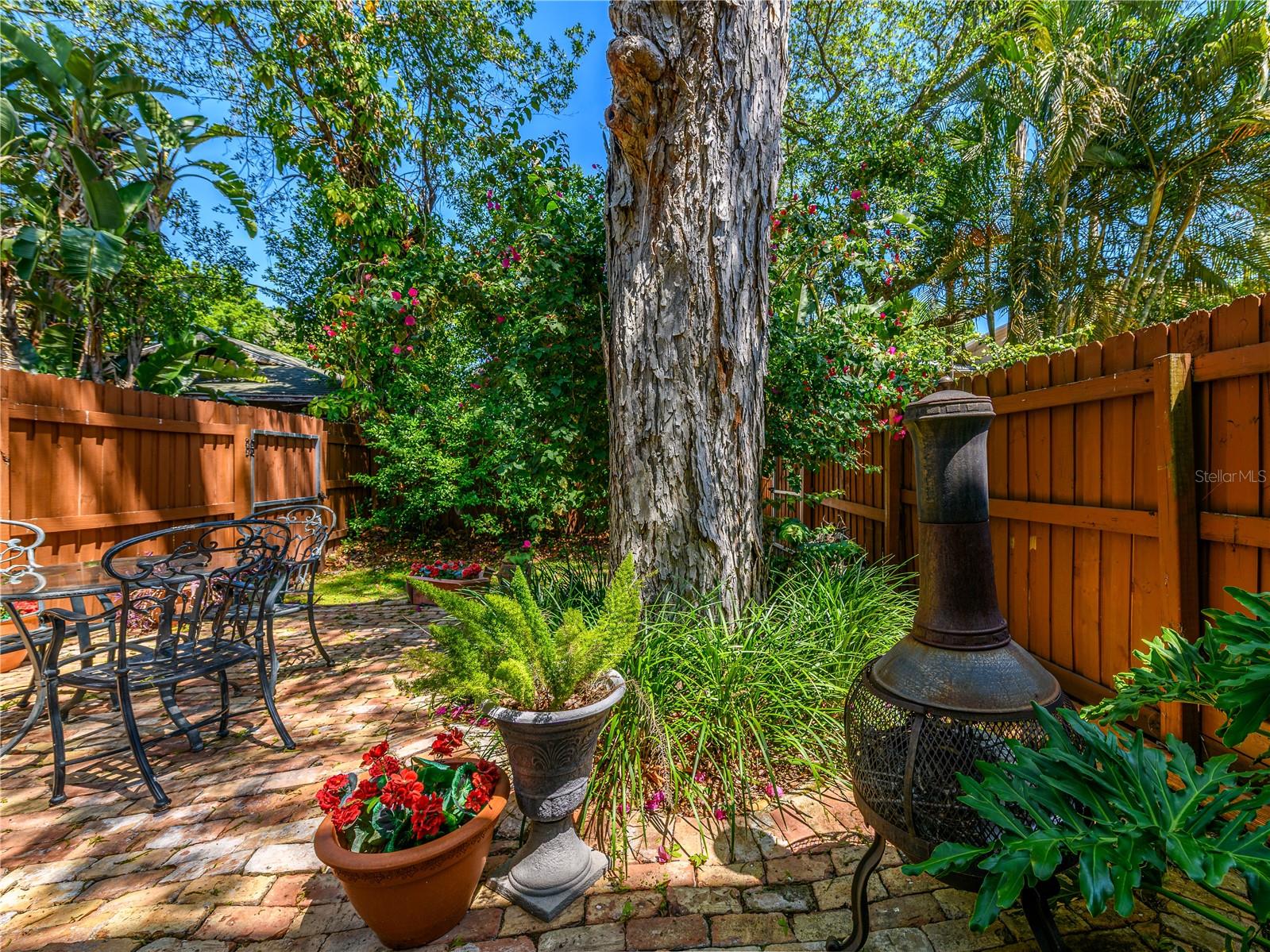 204 S LINCOLN AVE, TAMPA, FL — photo 2