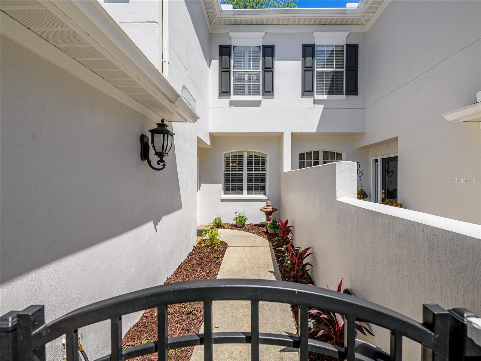 204 S LINCOLN AVE, TAMPA, FL — photo 3