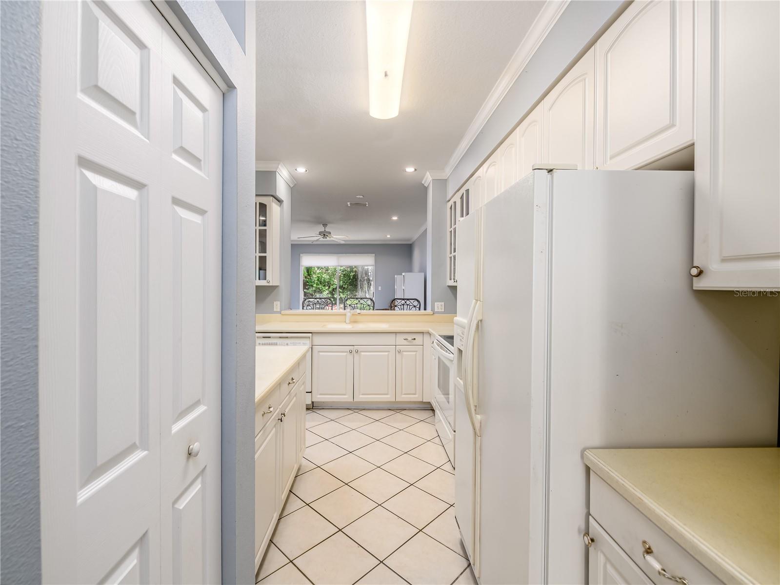 204 S LINCOLN AVE, TAMPA, FL — photo 12