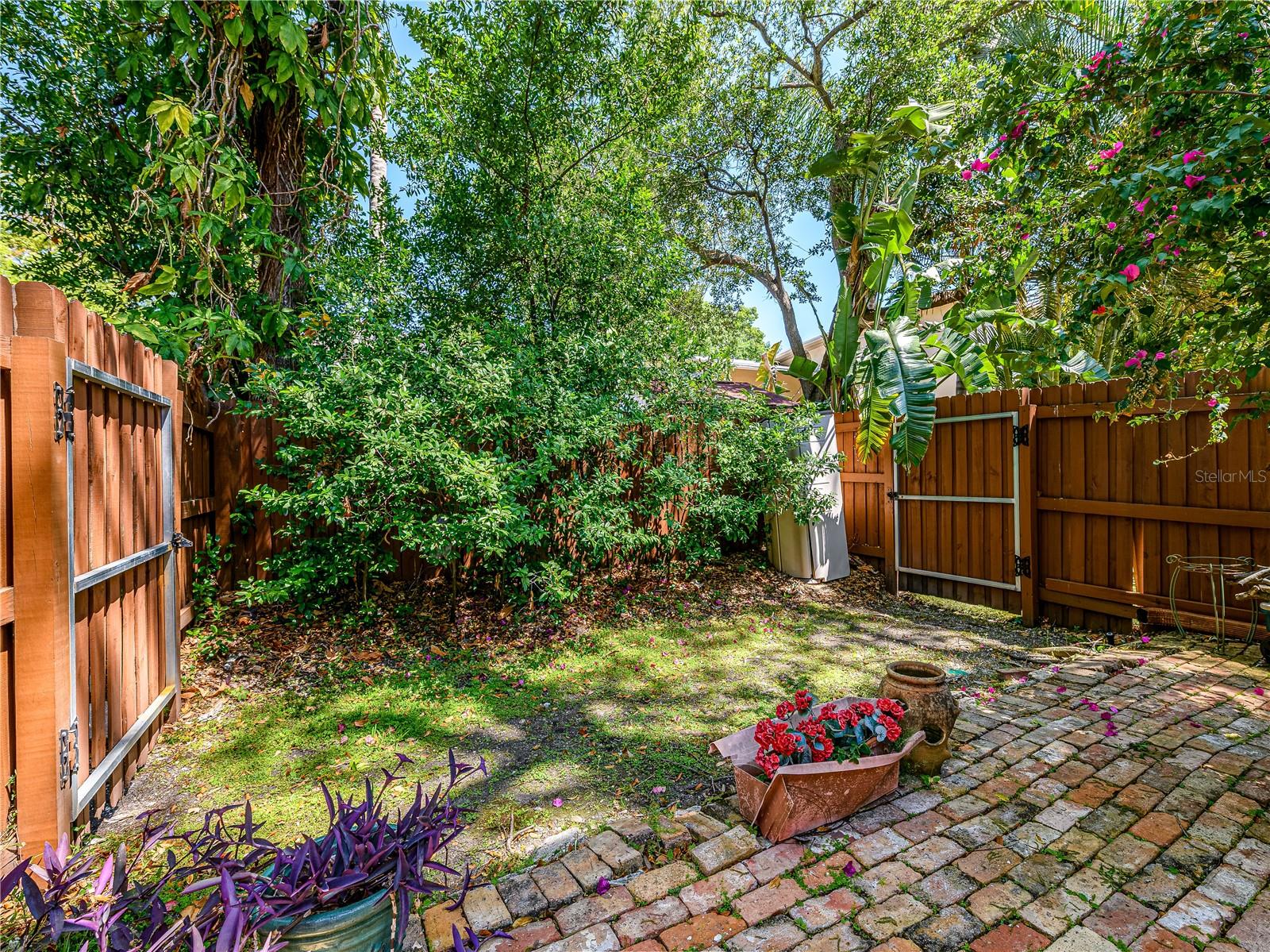 204 S LINCOLN AVE, TAMPA, FL — photo 36