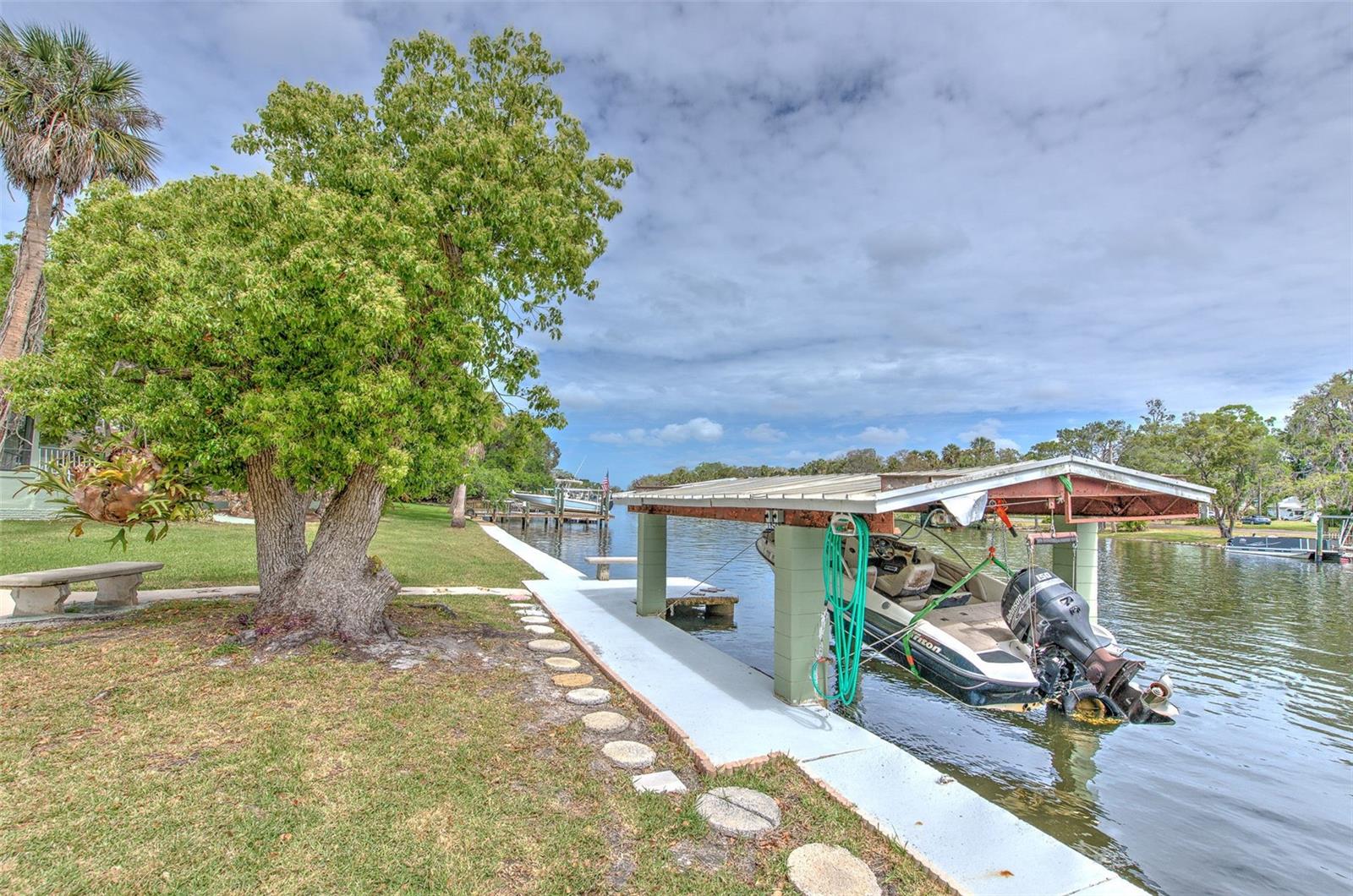 7102 MANDY LN, NEW PORT RICHEY, FL — photo 17