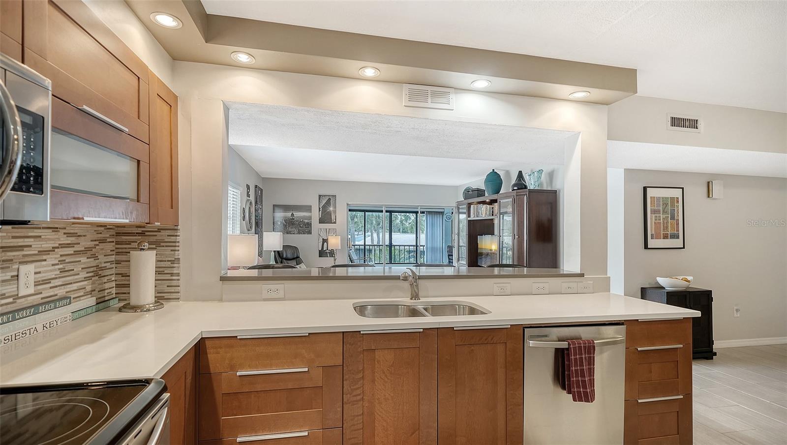 225 HOURGLASS WAY #202, SARASOTA, FL — photo 10