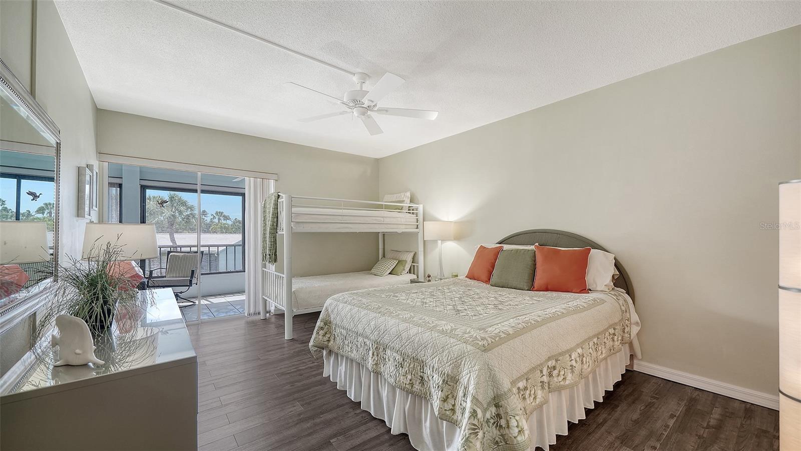 225 HOURGLASS WAY #202, SARASOTA, FL — photo 27