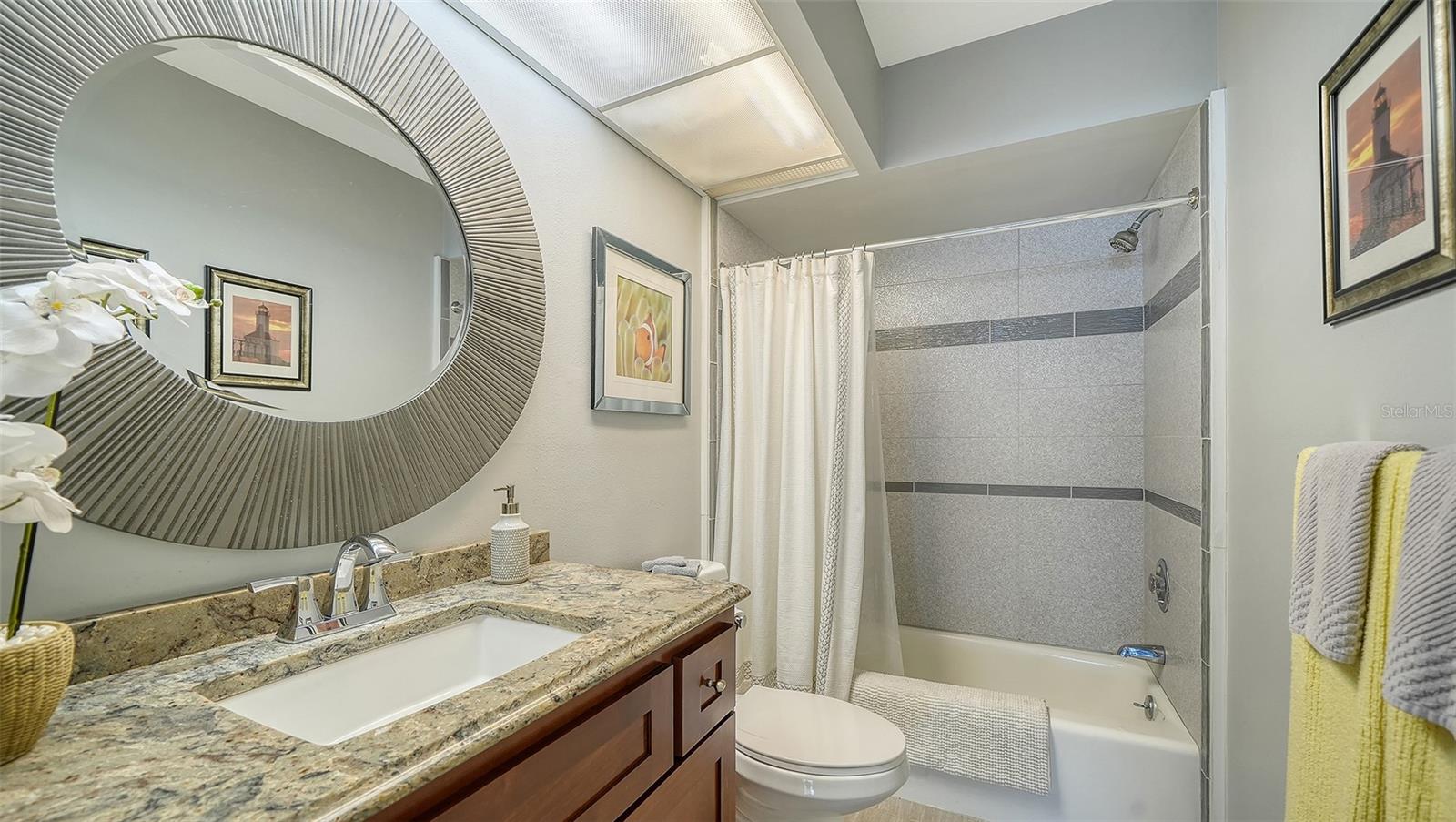 225 HOURGLASS WAY #202, SARASOTA, FL — photo 33