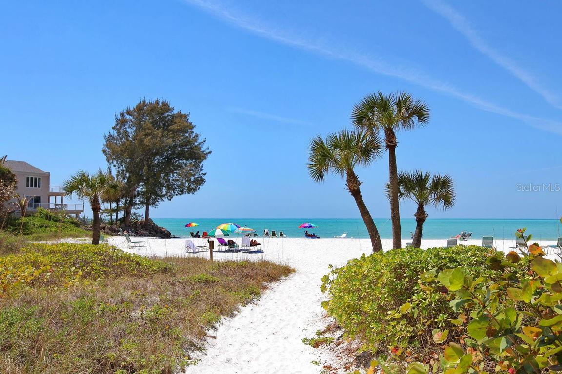 225 HOURGLASS WAY #202, SARASOTA, FL — photo 46