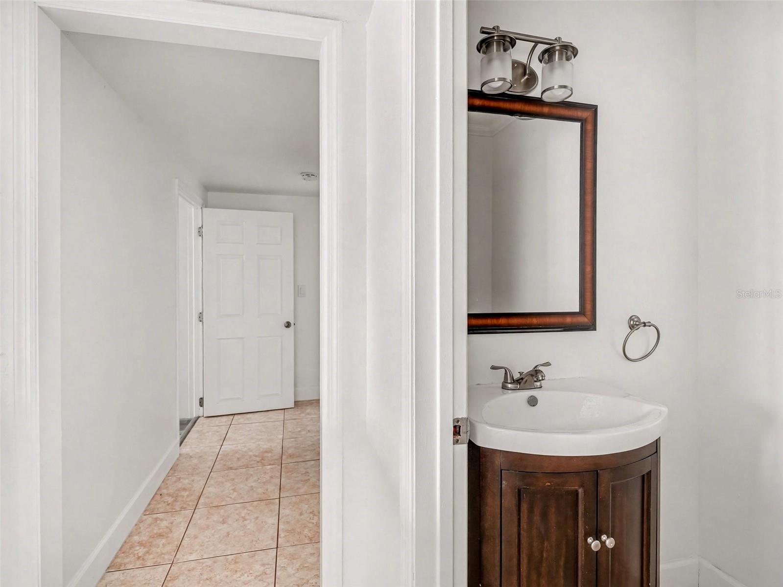 822 DIANE CIR, ENGLEWOOD, FL — photo 16