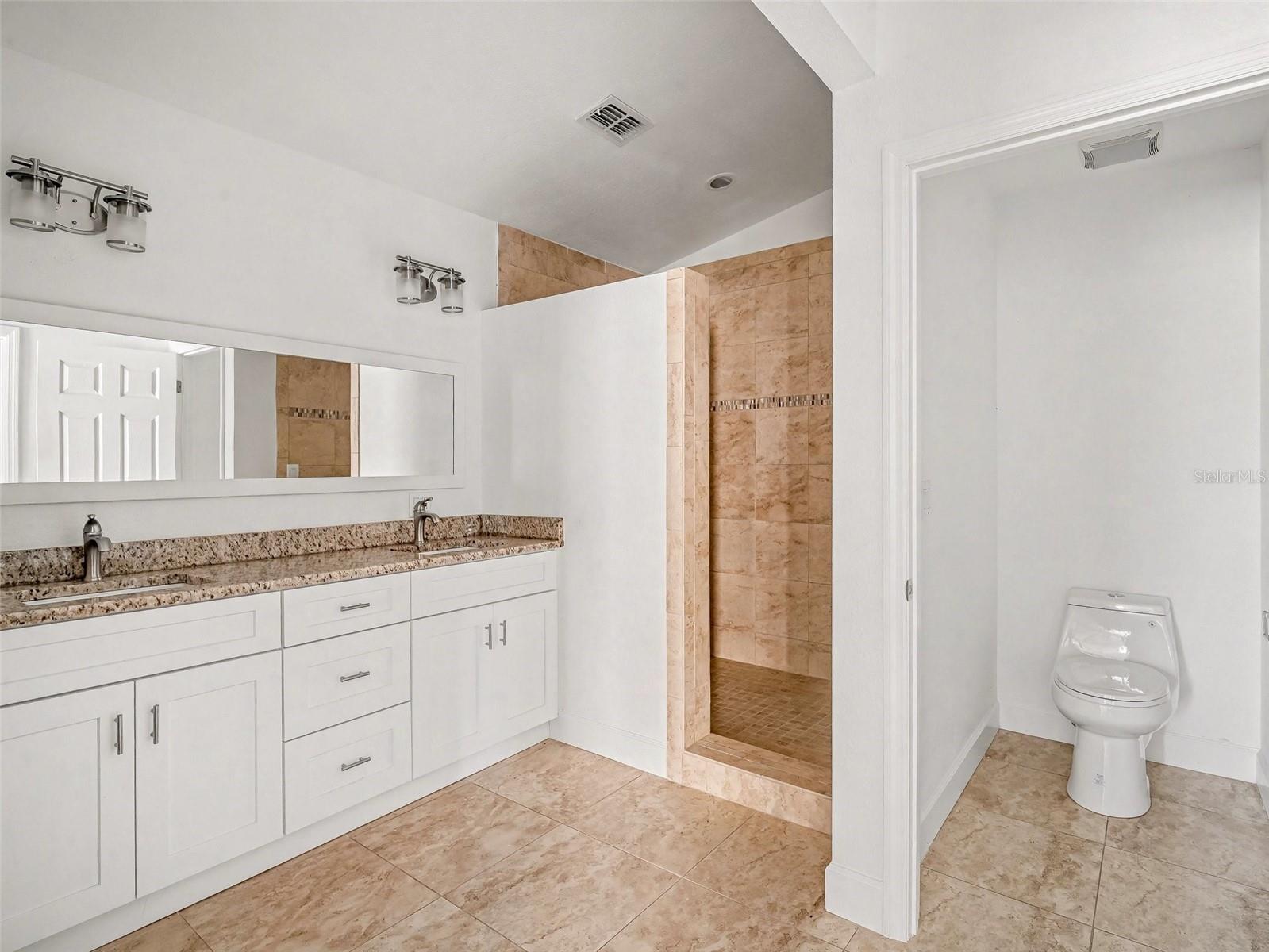 822 DIANE CIR, ENGLEWOOD, FL — photo 21