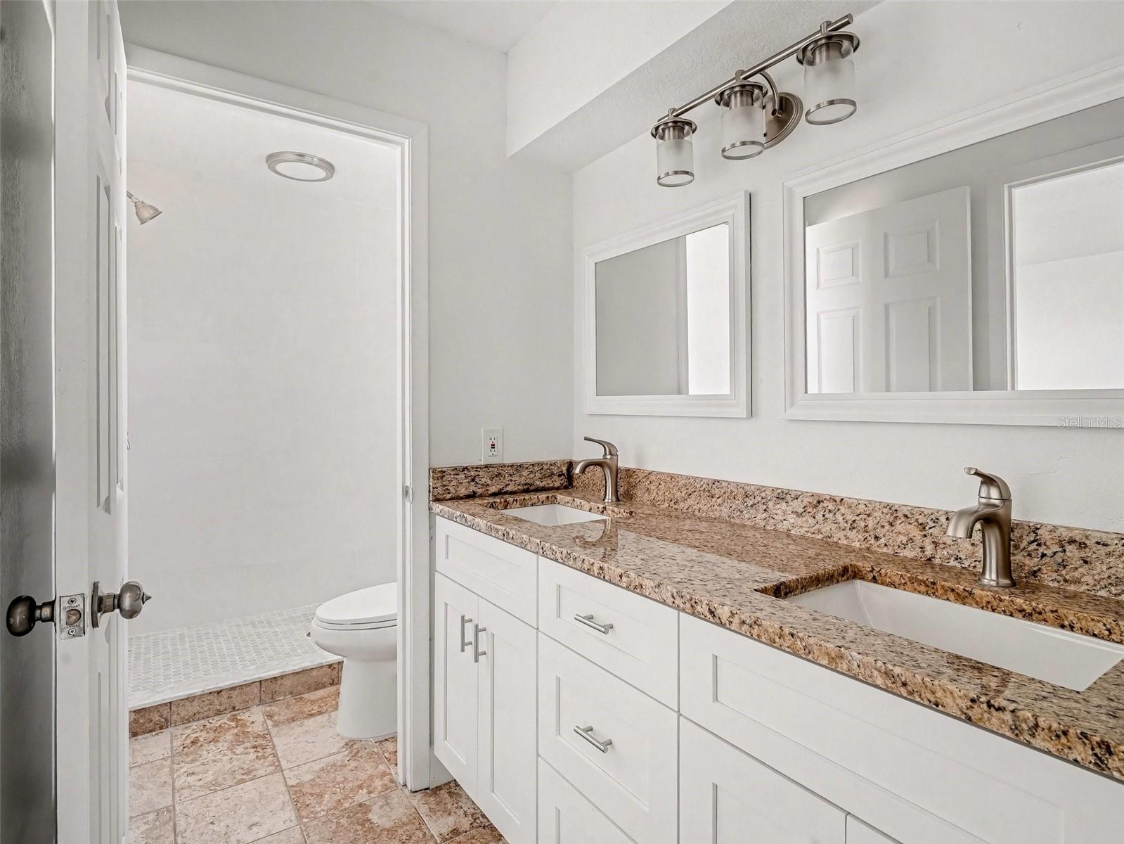822 DIANE CIR, ENGLEWOOD, FL — photo 26