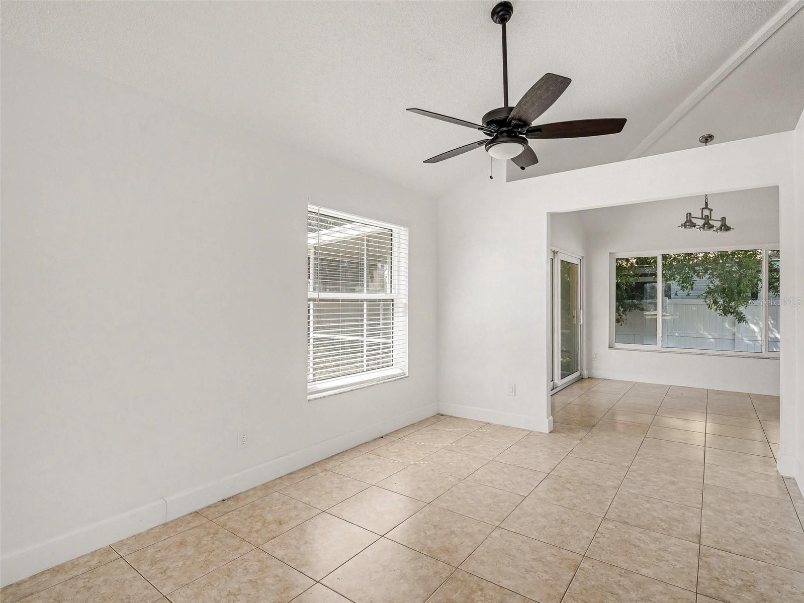 822 DIANE CIR, ENGLEWOOD, FL — photo 33