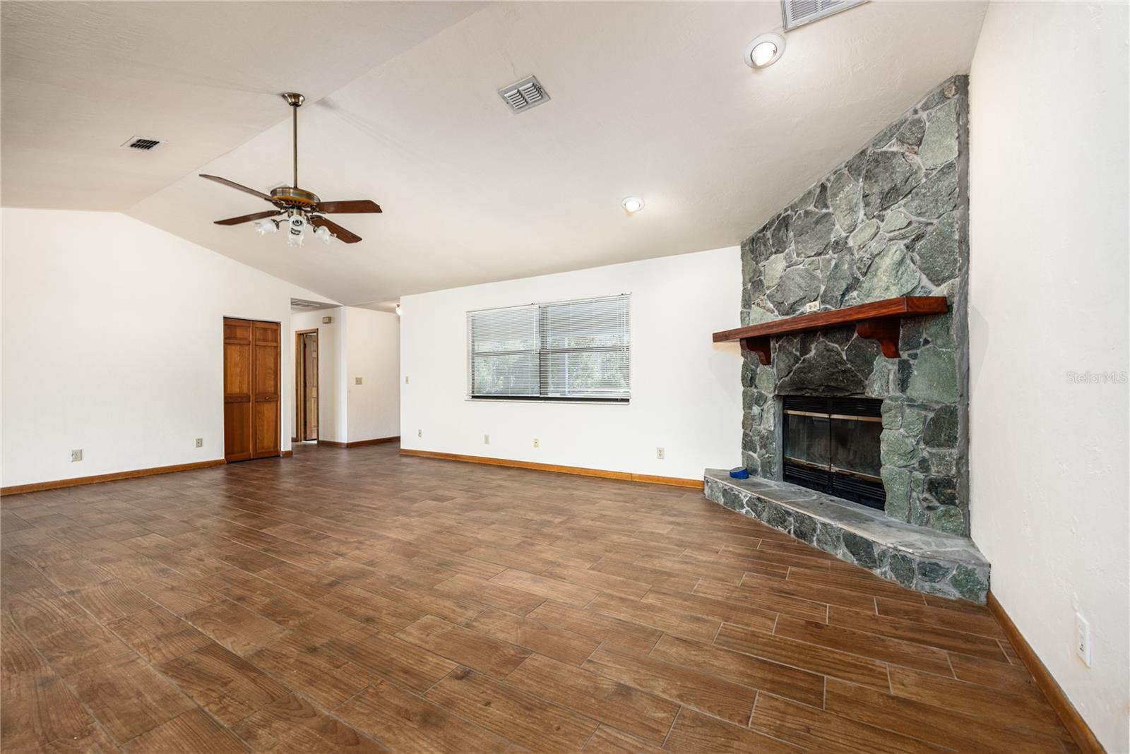 15181 NE 9TH ST, WILLISTON, FL — photo 11