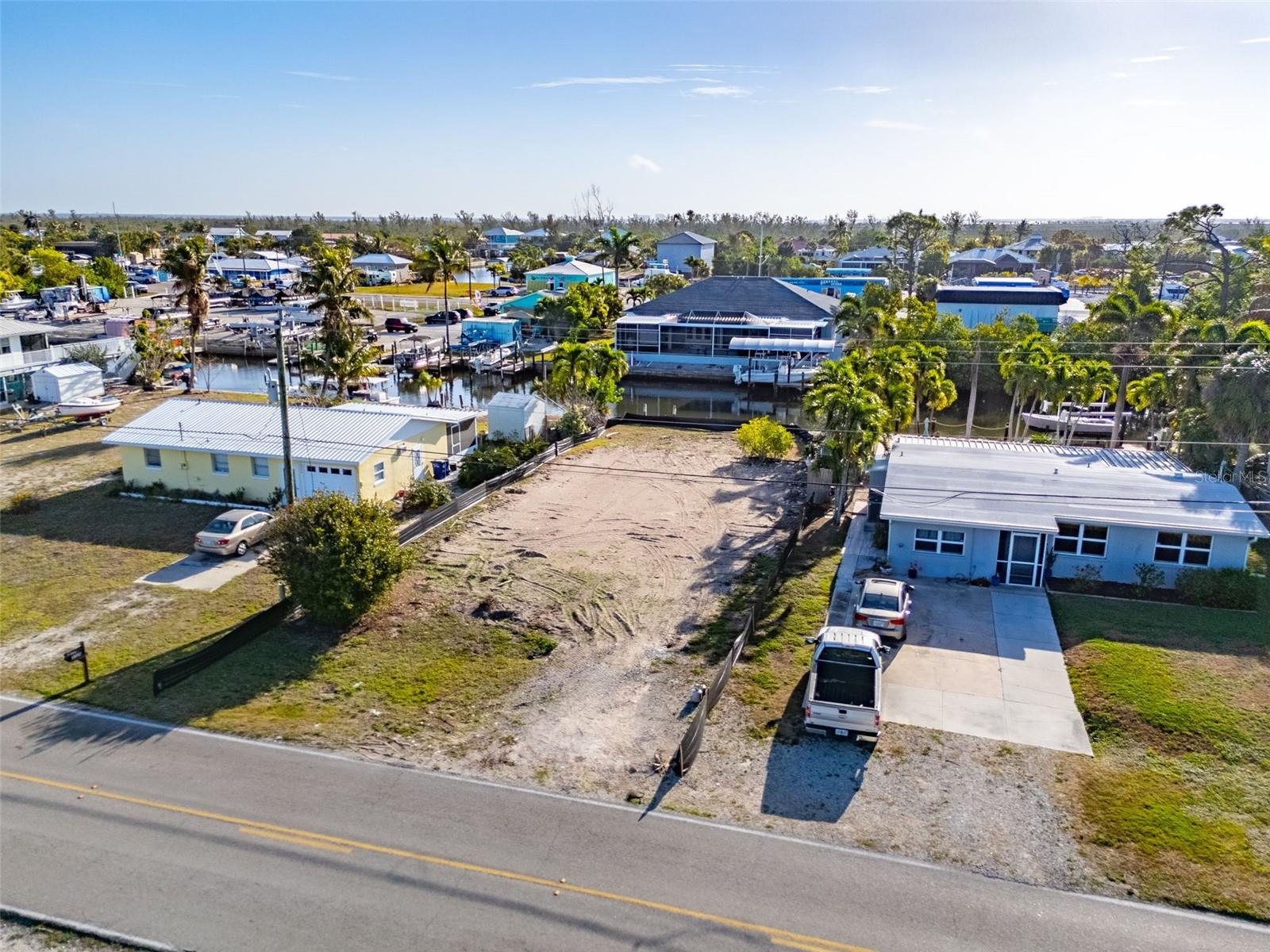 3314 YORK RD, ST JAMES CITY, FL — photo 3