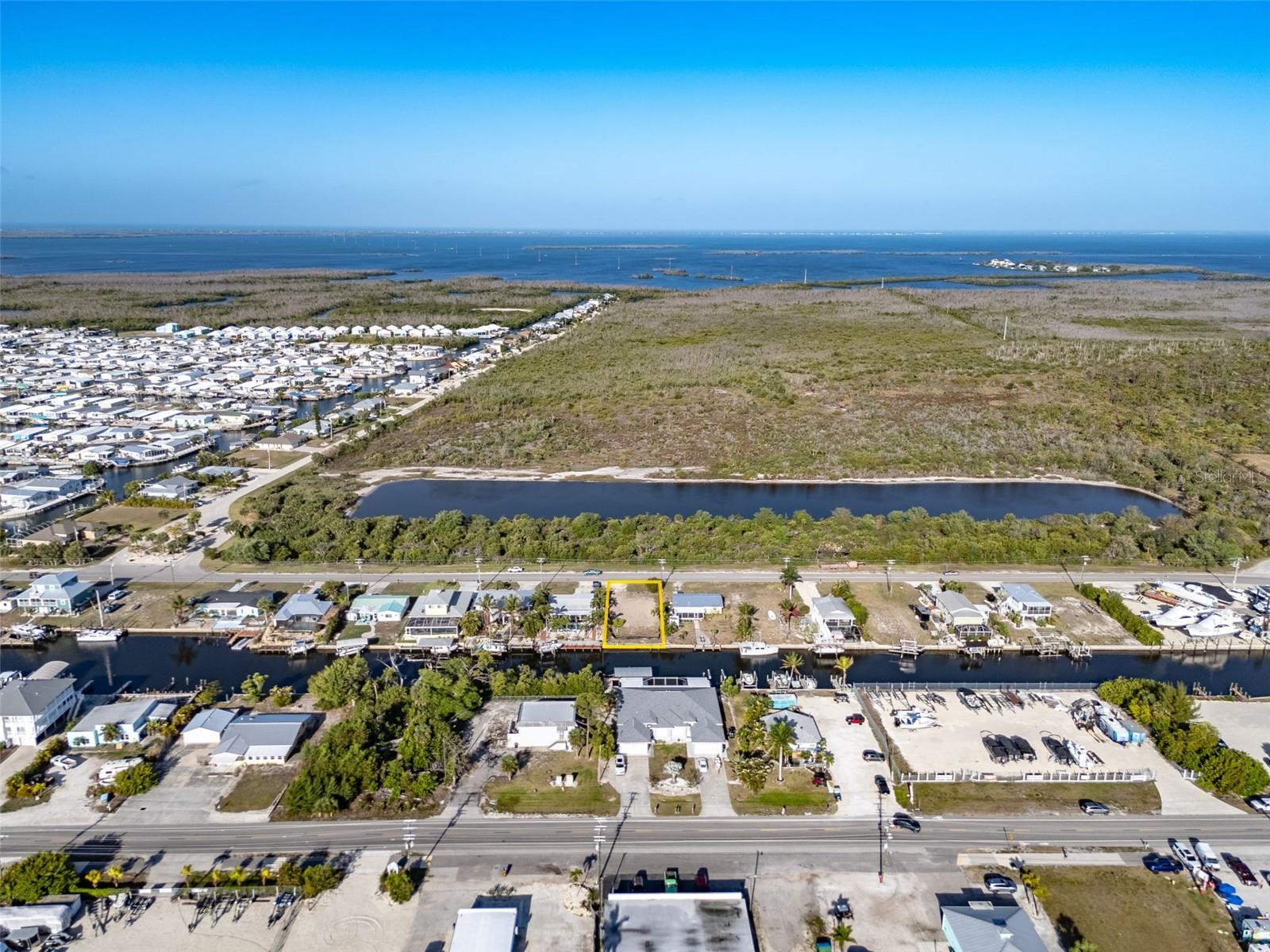 3314 YORK RD, ST JAMES CITY, FL — photo 8