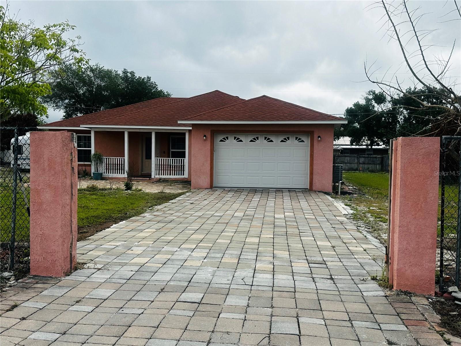 910 W RICH DR, MOUNT DORA, FL — photo 4