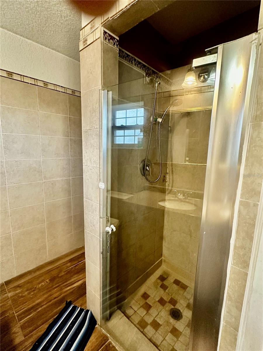 910 W RICH DR, MOUNT DORA, FL — photo 19