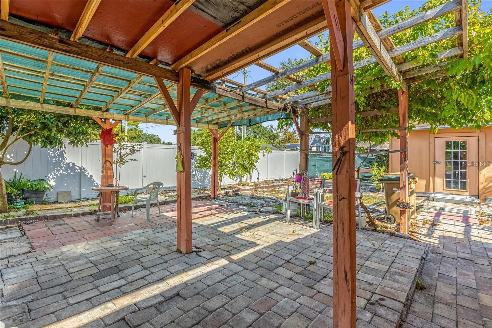 910 W RICH DR, MOUNT DORA, FL — photo 49