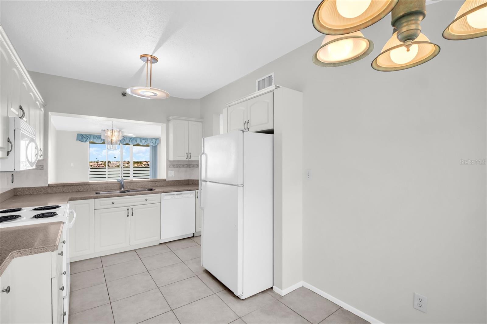 7932 SAILBOAT KEY BLVD S #402, SOUTH PASADENA, FL — photo 7