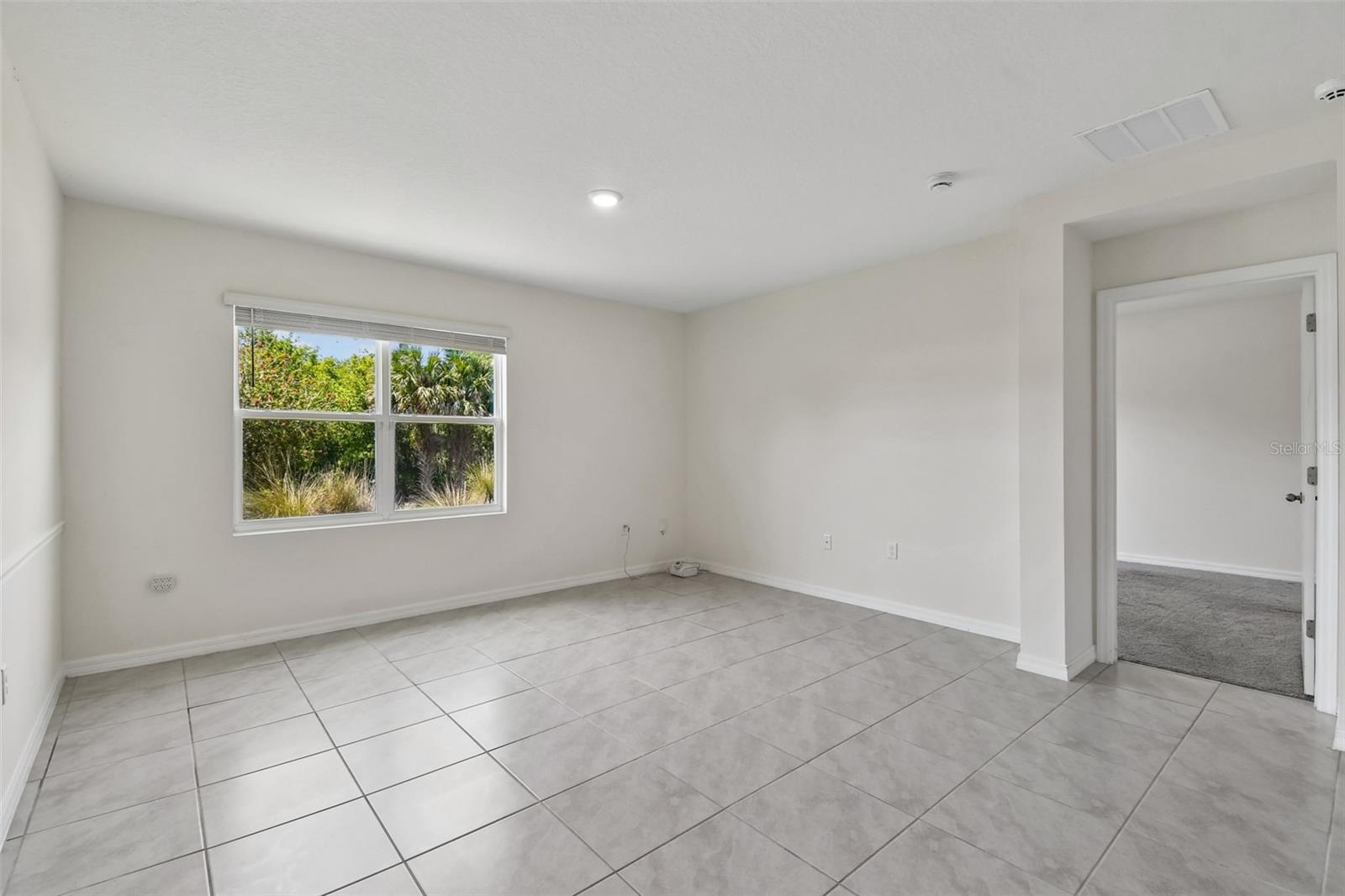 727 LAZIO CIR, DEBARY, FL — photo 24
