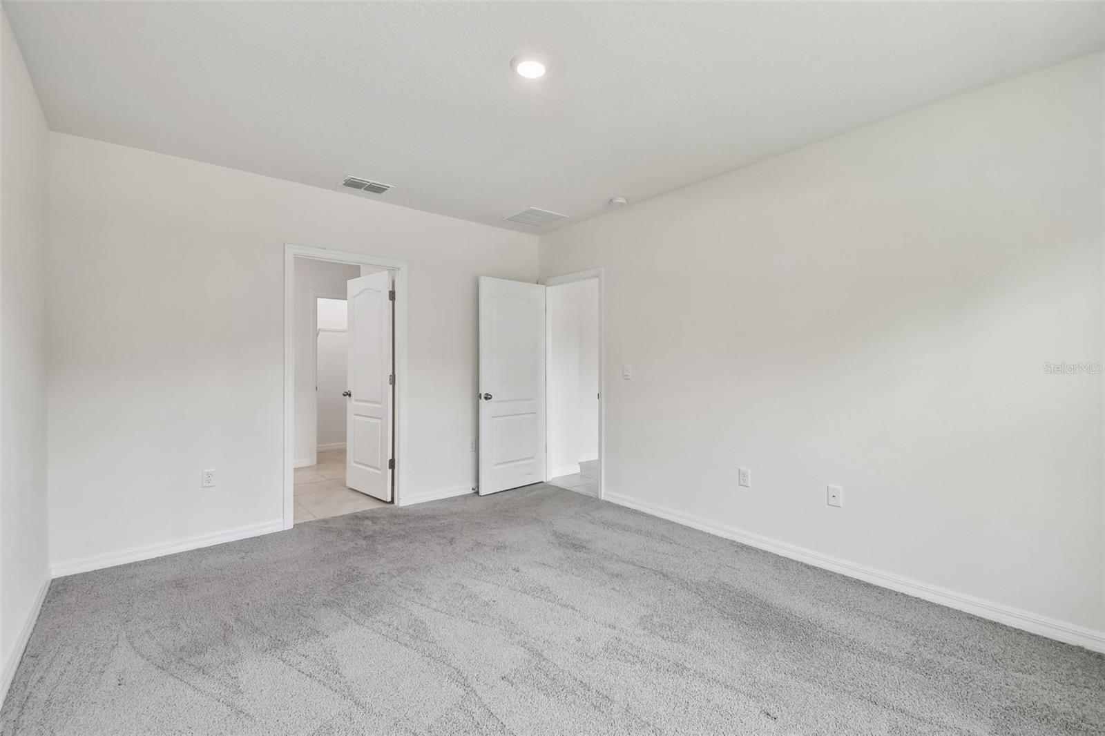 727 LAZIO CIR, DEBARY, FL — photo 27