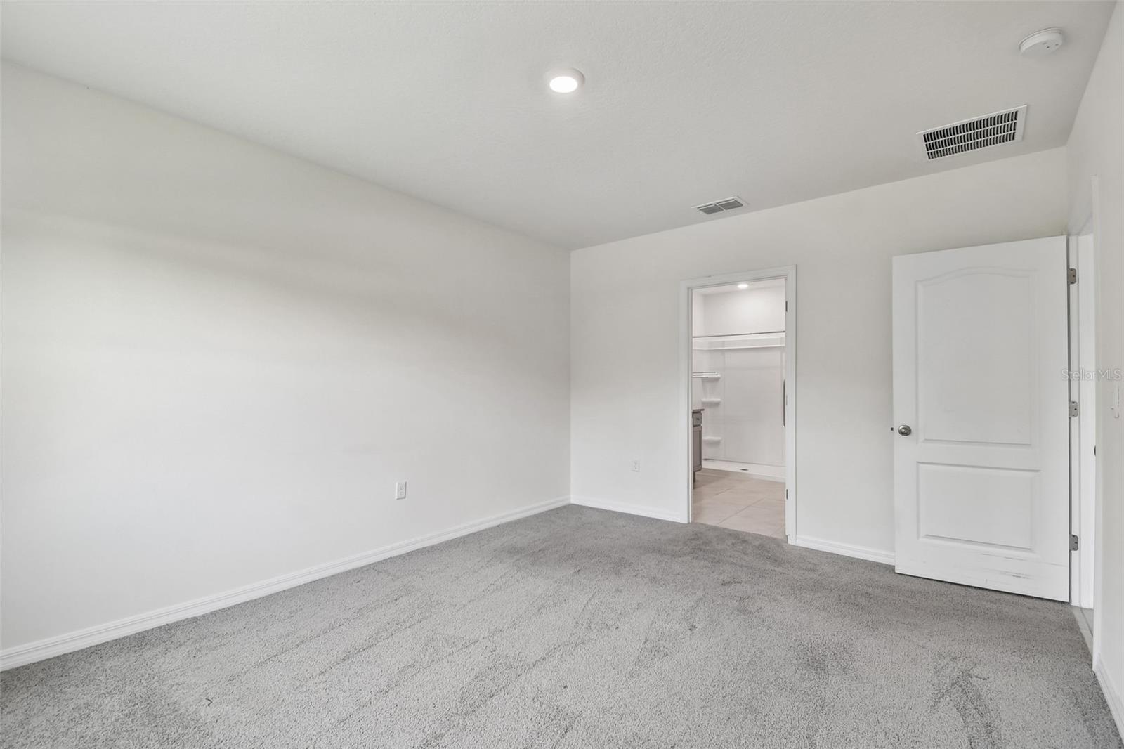 727 LAZIO CIR, DEBARY, FL — photo 33