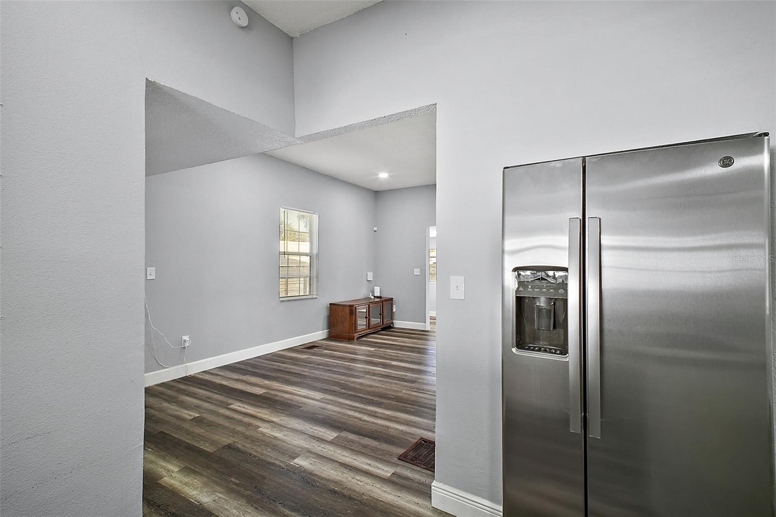 105 W STEVENS AVE, EUSTIS, FL — photo 34