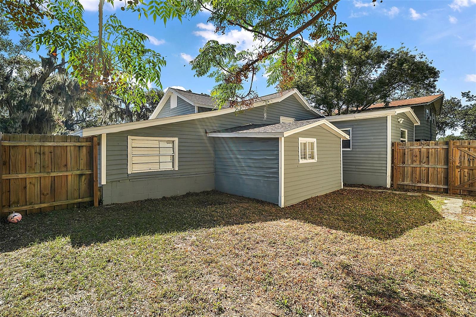 105 W STEVENS AVE, EUSTIS, FL — photo 77