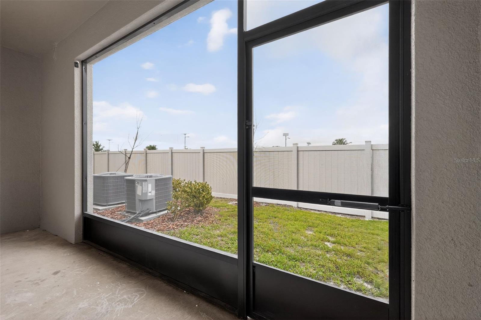 32021 POWDERPUFF MIMOSA DR, SAN ANTONIO, FL — photo 16