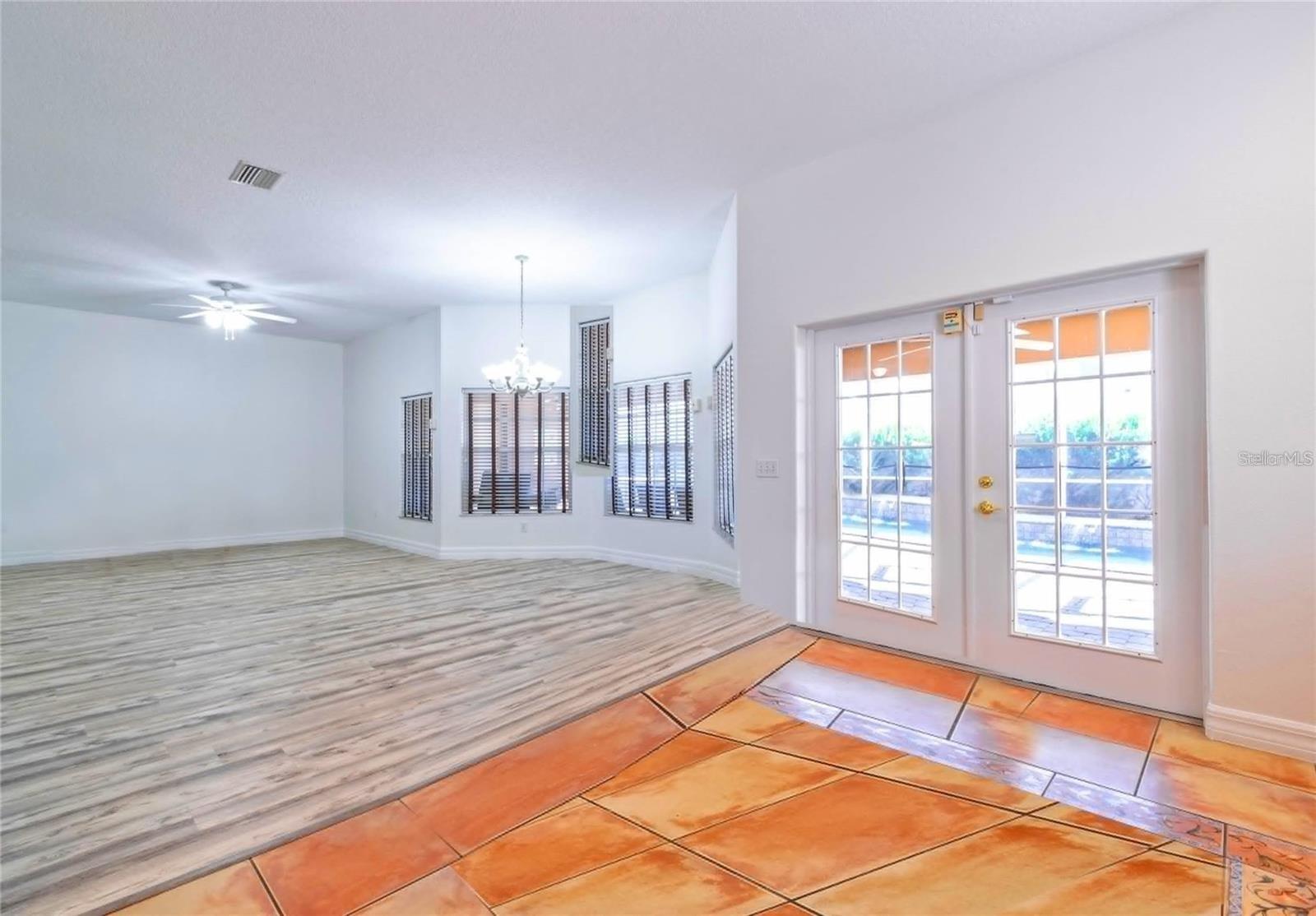 284 VISTA DR, DAVENPORT, FL — photo 13