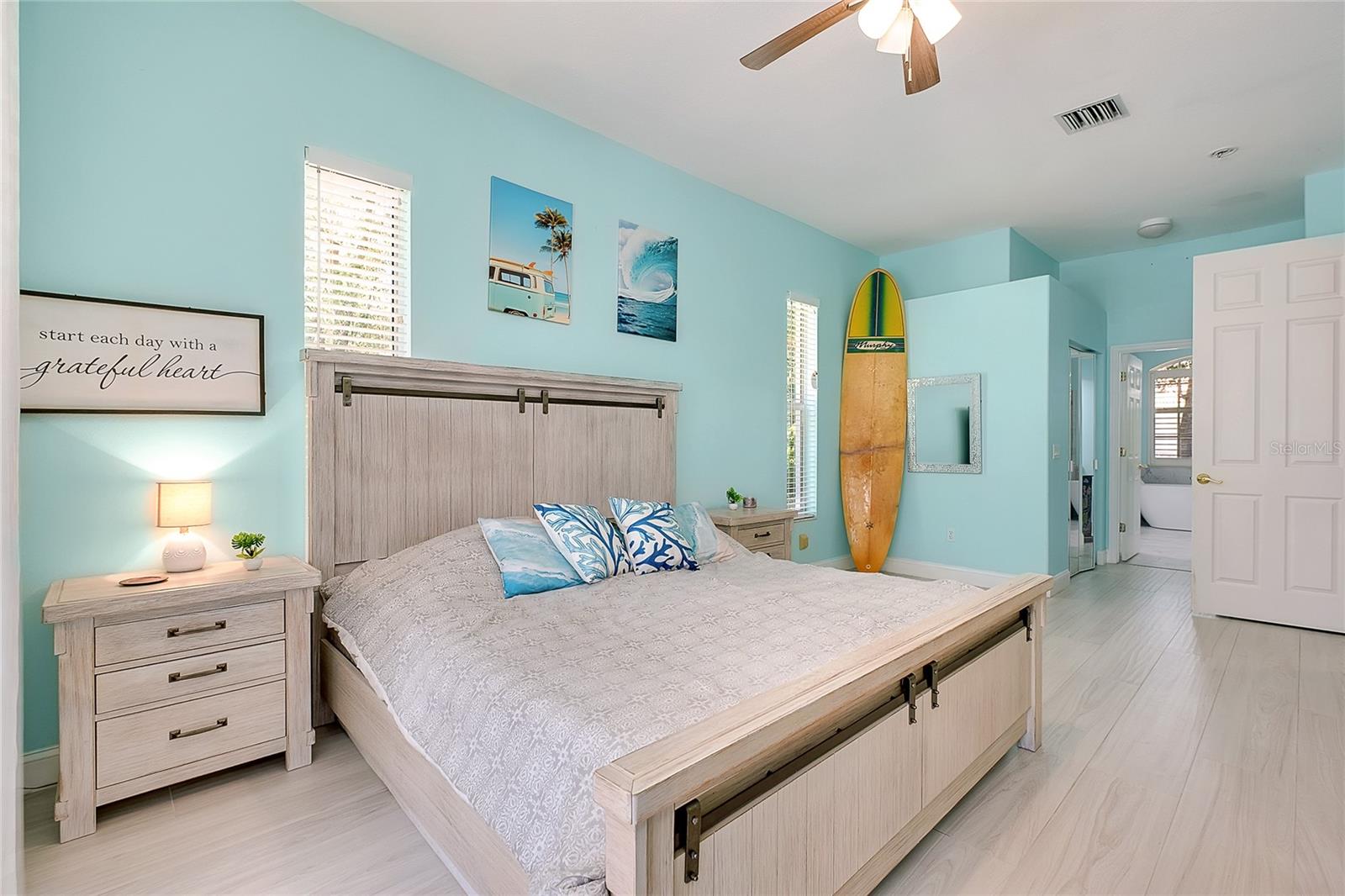 360 CEDARBROOK CT, VENICE, FL — photo 18