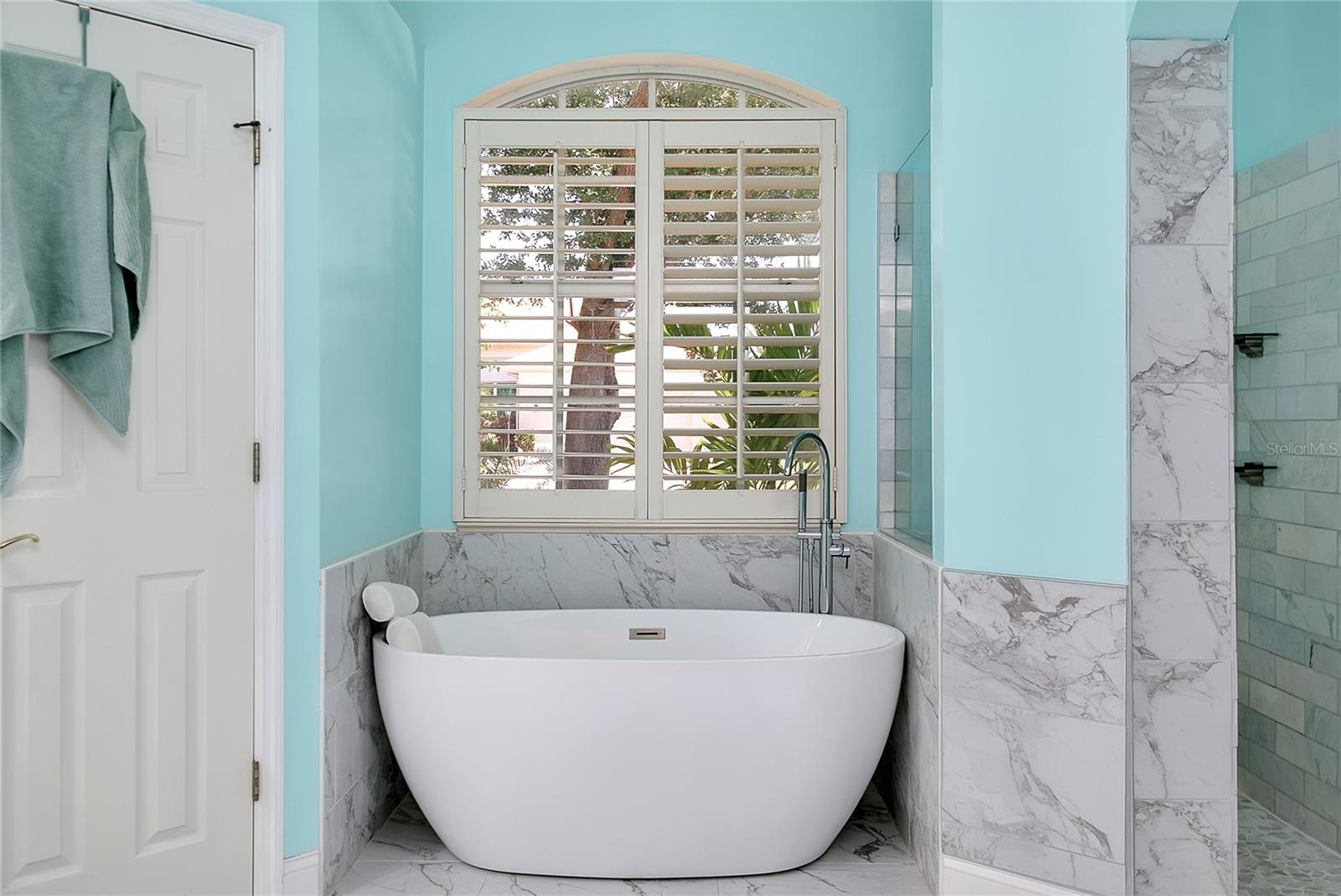 360 CEDARBROOK CT, VENICE, FL — photo 28