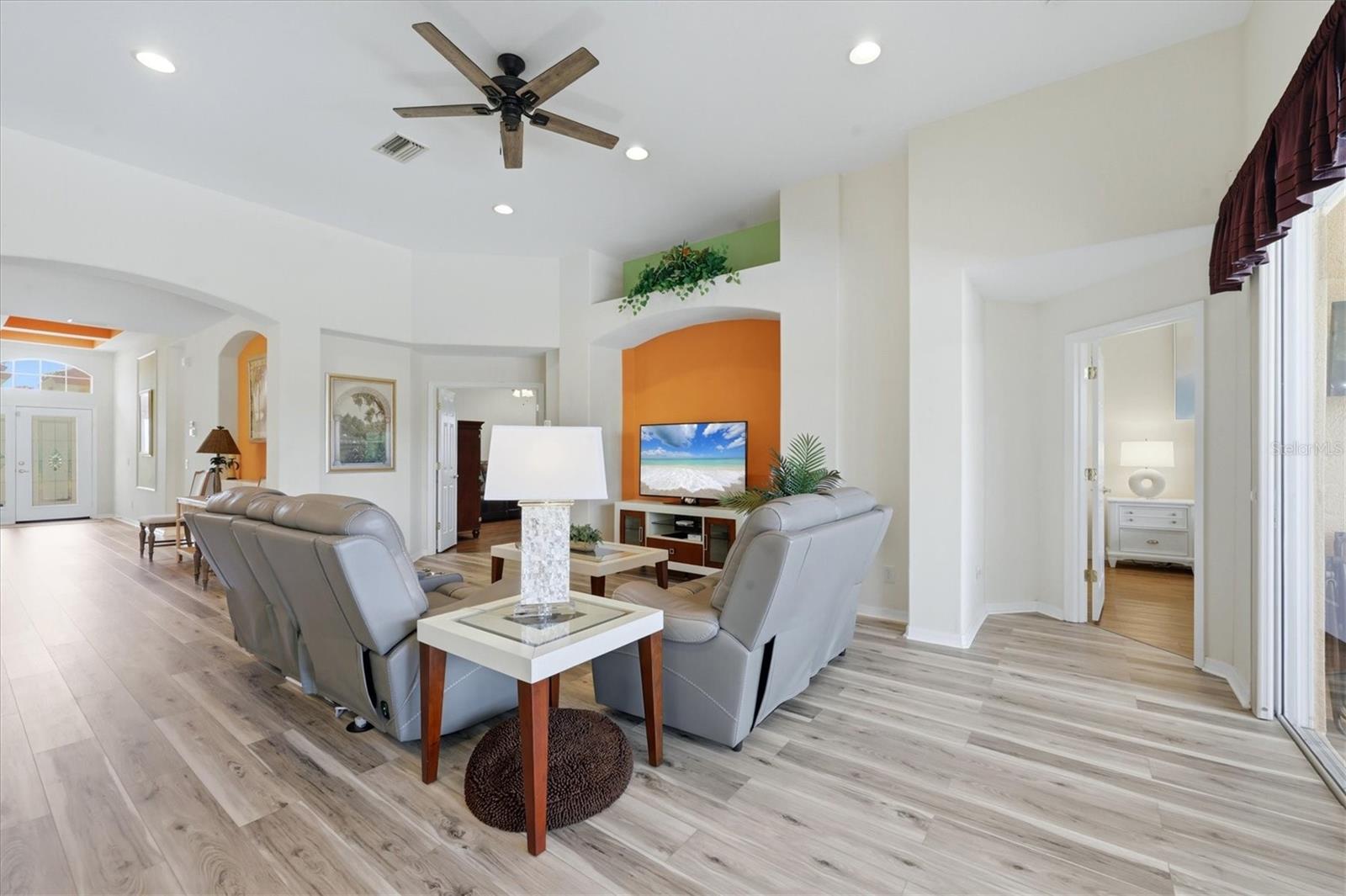 4811 BLUE HERON CIR, NORTH PORT, FL — photo 12