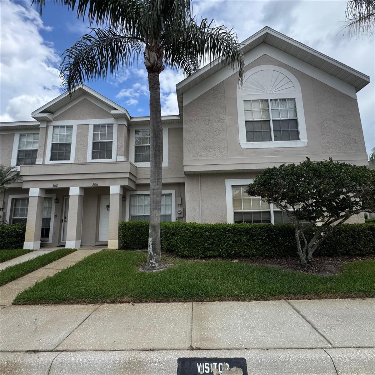 306 KENSINGTON LAKE CIR, BRANDON, FL — photo 2