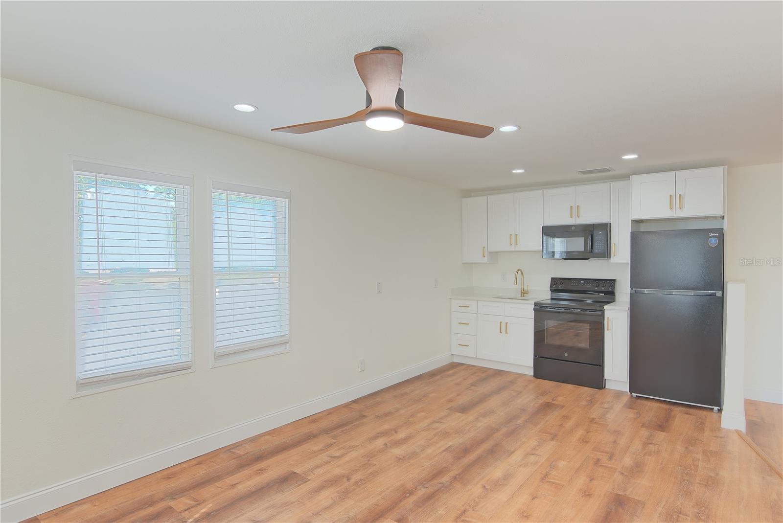 1200 40TH ST S, ST PETERSBURG, FL — photo 11