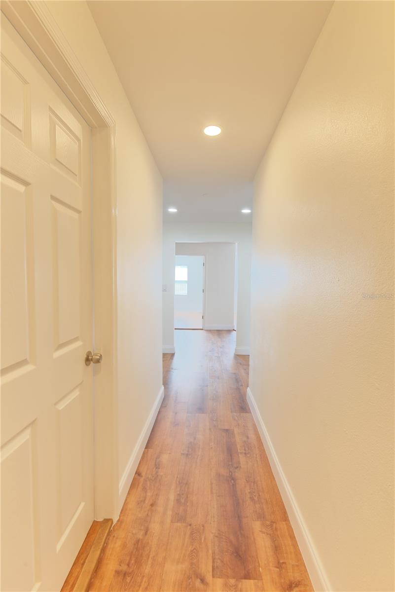 1200 40TH ST S, ST PETERSBURG, FL — photo 18