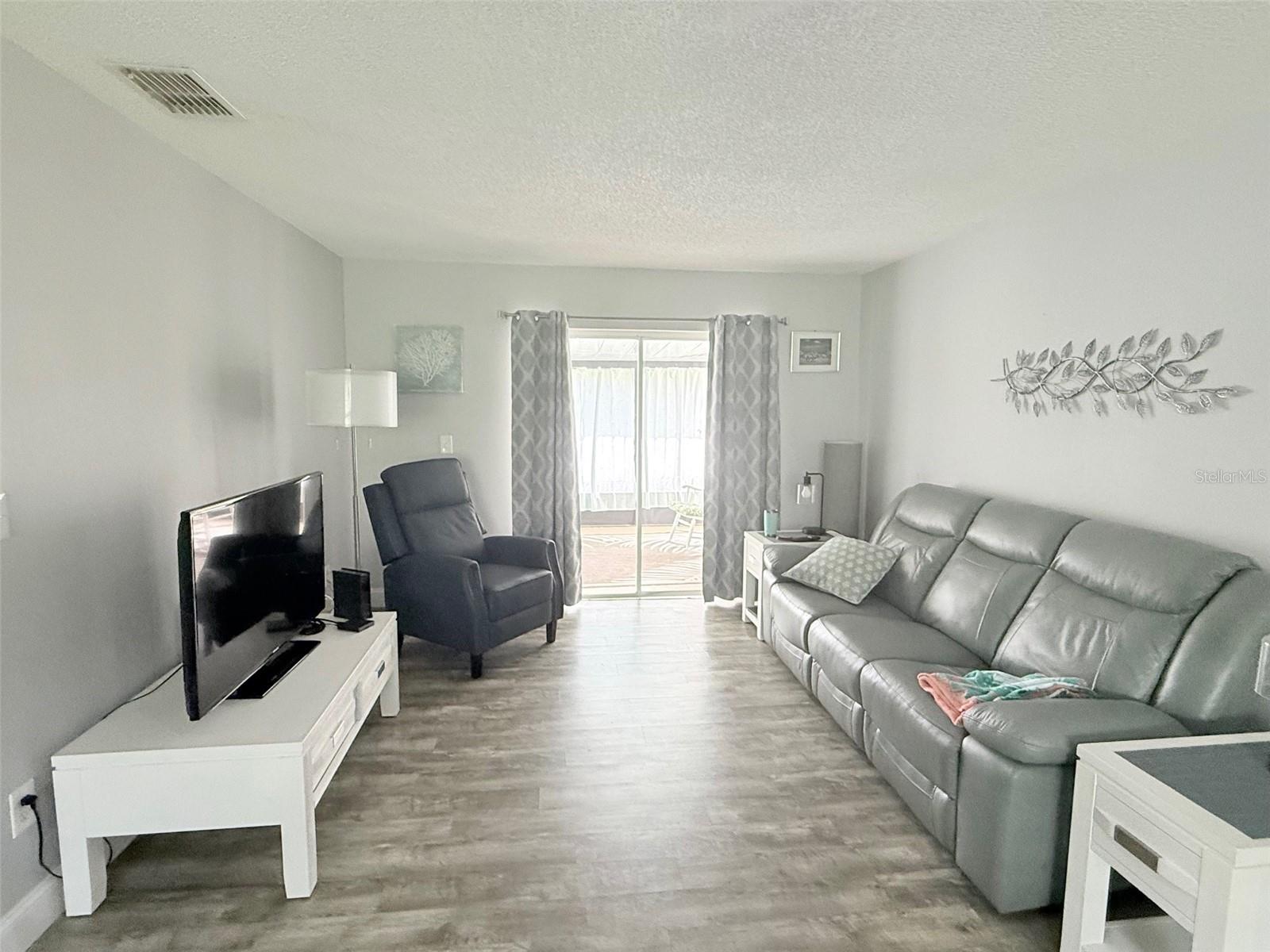 3357 38TH ST S #C, ST PETERSBURG, FL — photo 2