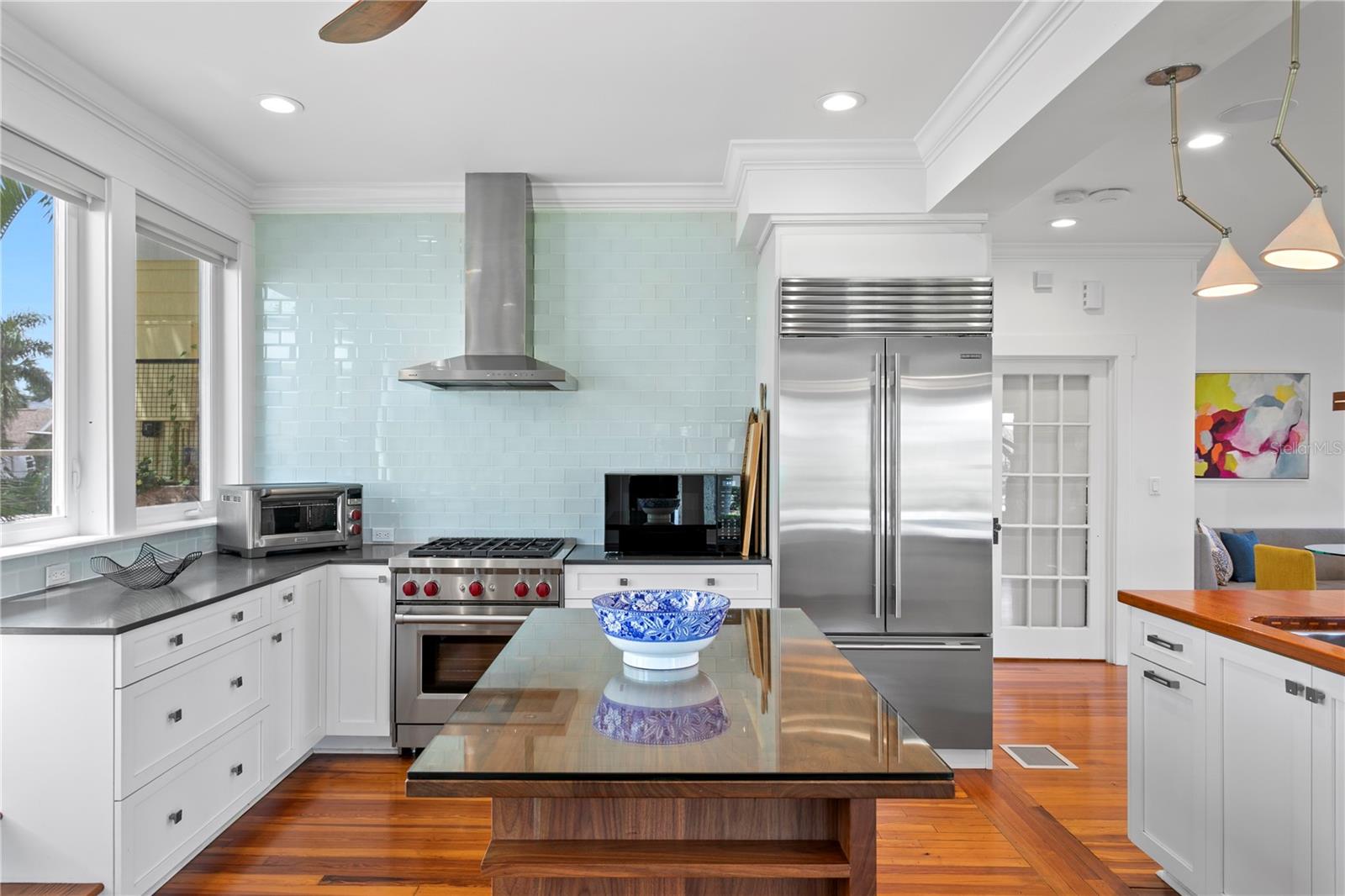 1803 BEACH DR SE, ST PETERSBURG, FL — photo 18