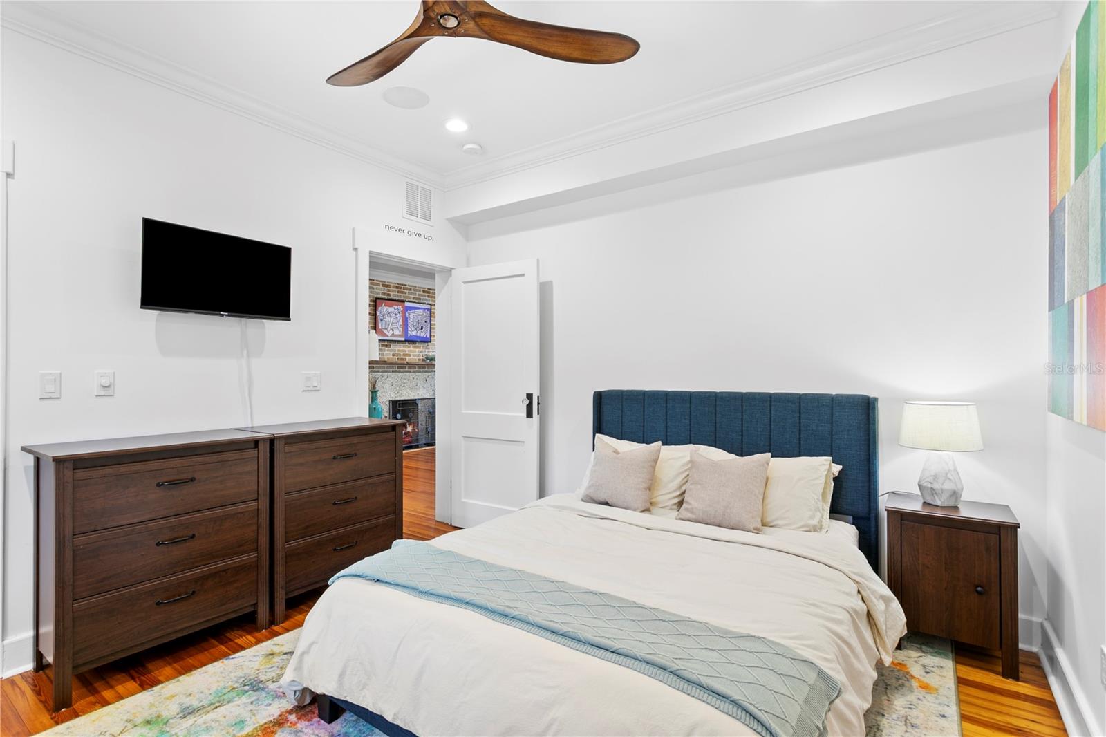 1803 BEACH DR SE, ST PETERSBURG, FL — photo 24