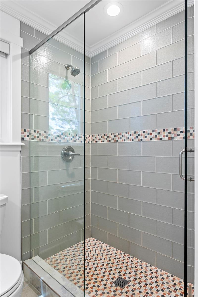 1803 BEACH DR SE, ST PETERSBURG, FL — photo 26