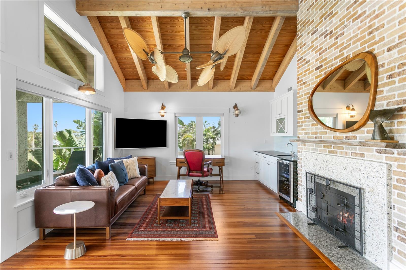 1803 BEACH DR SE, ST PETERSBURG, FL — photo 37