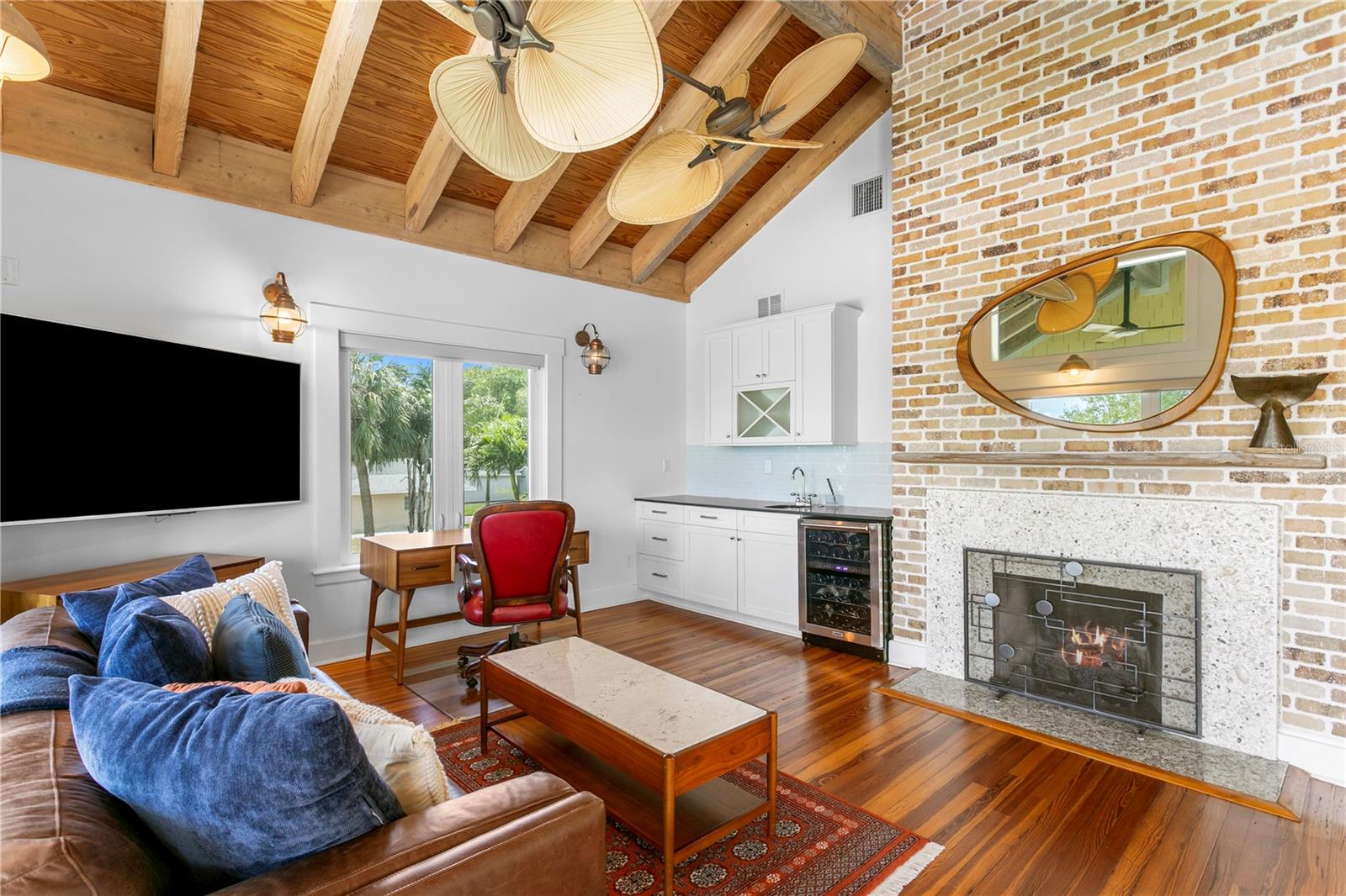 1803 BEACH DR SE, ST PETERSBURG, FL — photo 39