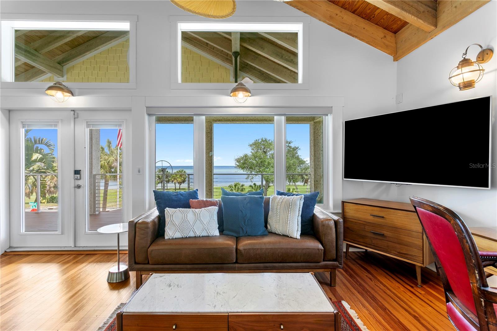 1803 BEACH DR SE, ST PETERSBURG, FL — photo 40