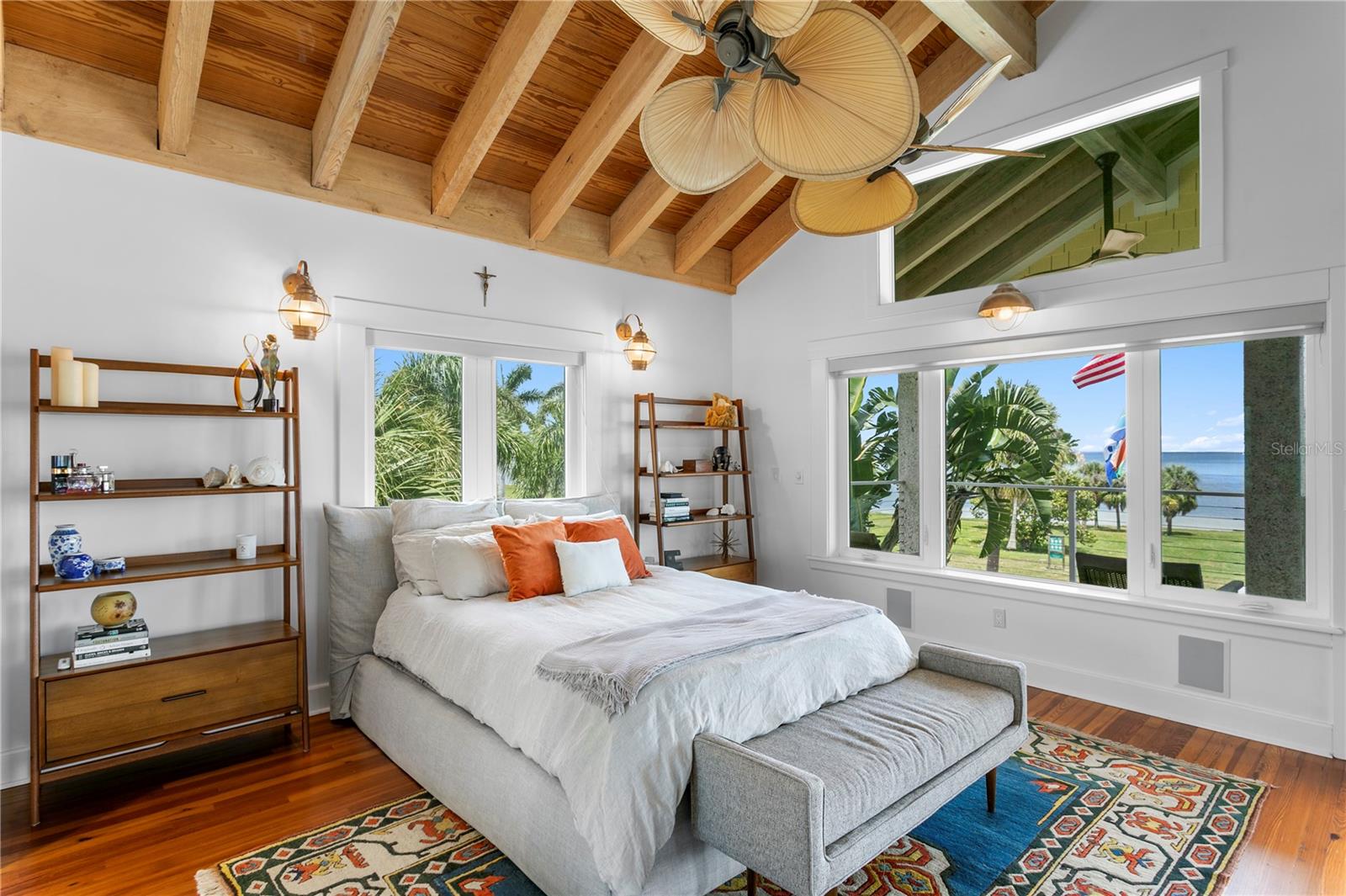 1803 BEACH DR SE, ST PETERSBURG, FL — photo 41