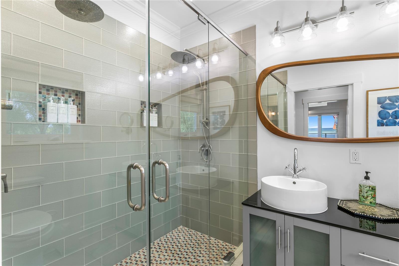 1803 BEACH DR SE, ST PETERSBURG, FL — photo 48