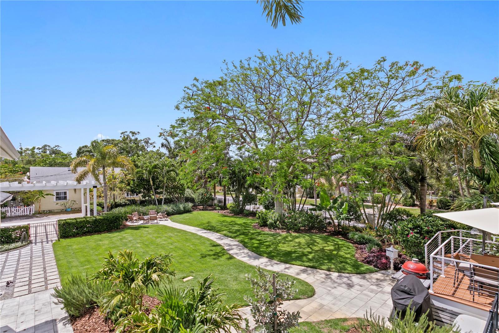 1803 BEACH DR SE, ST PETERSBURG, FL — photo 57