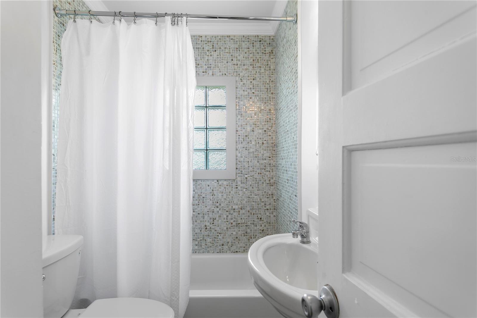 1803 BEACH DR SE, ST PETERSBURG, FL — photo 66