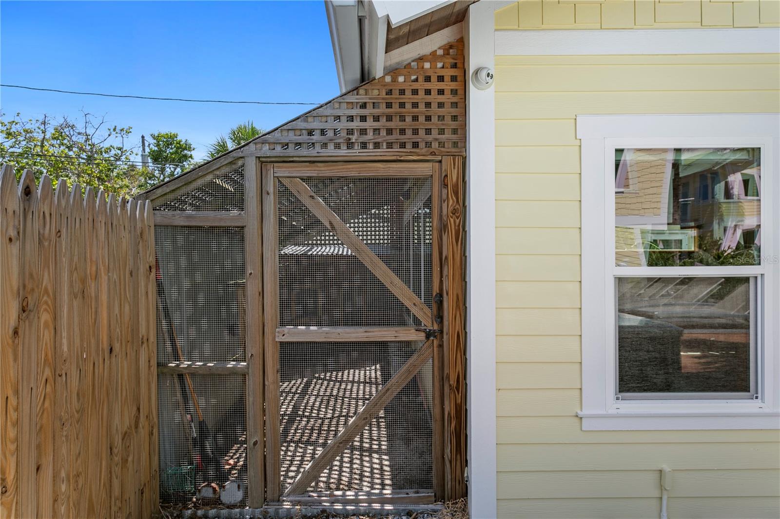 1803 BEACH DR SE, ST PETERSBURG, FL — photo 92