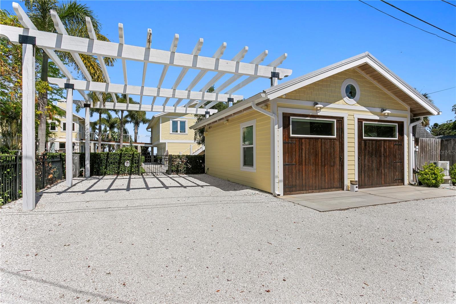 1803 BEACH DR SE, ST PETERSBURG, FL — photo 94