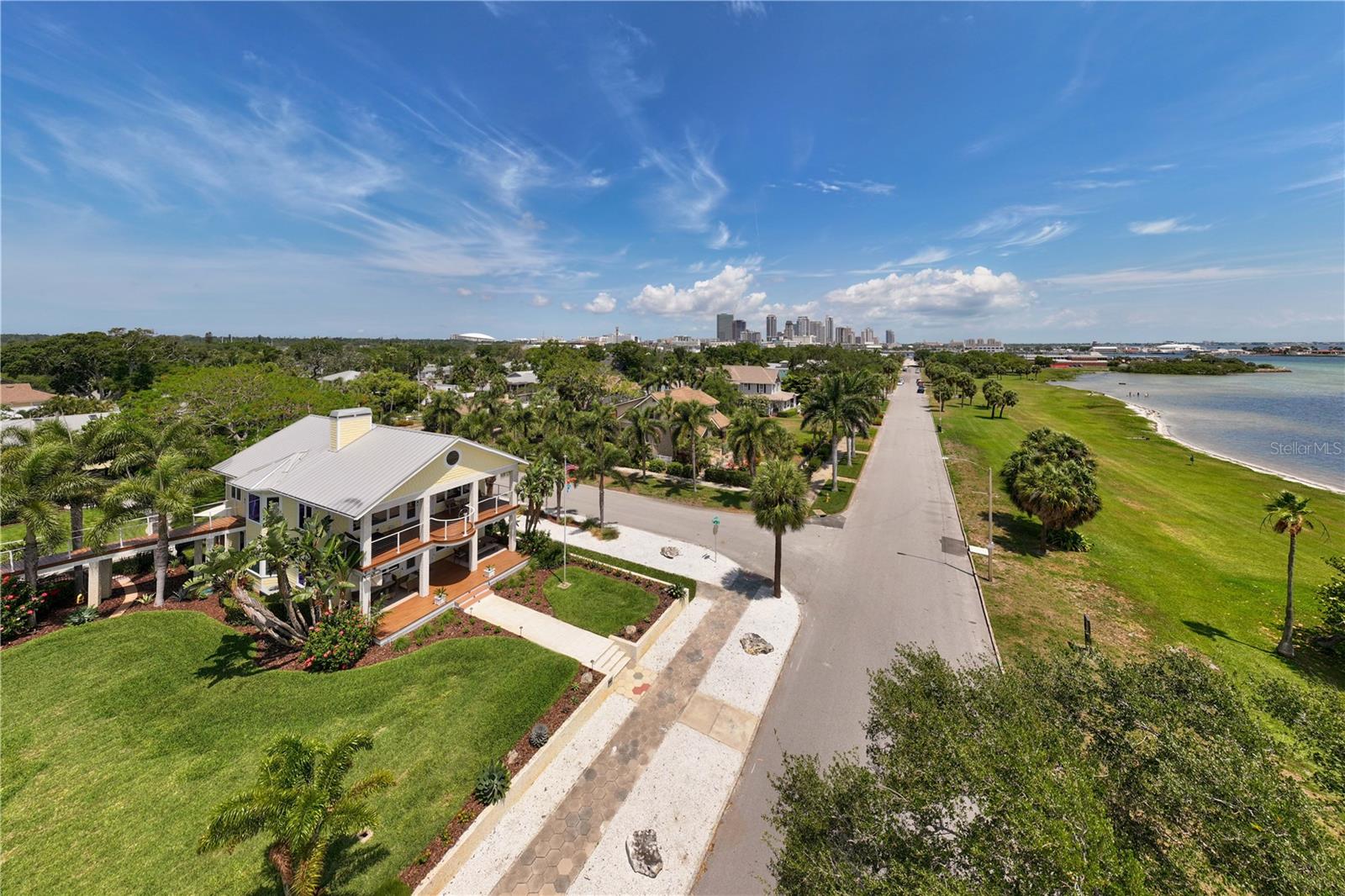 1803 BEACH DR SE, ST PETERSBURG, FL — photo 98